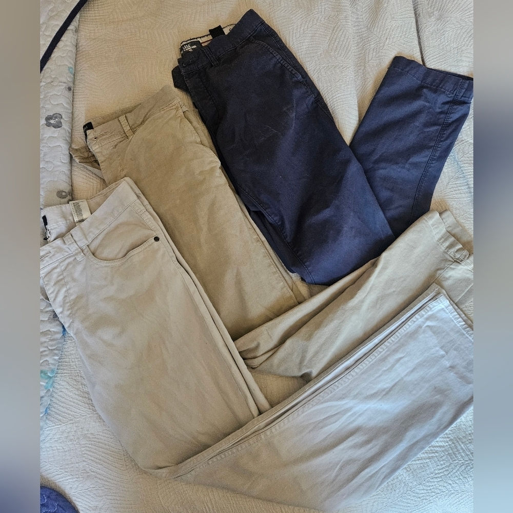 H&M 32/34 American Eagle 32/34 Mens Slim Fit Chino Style Kakhi Pants